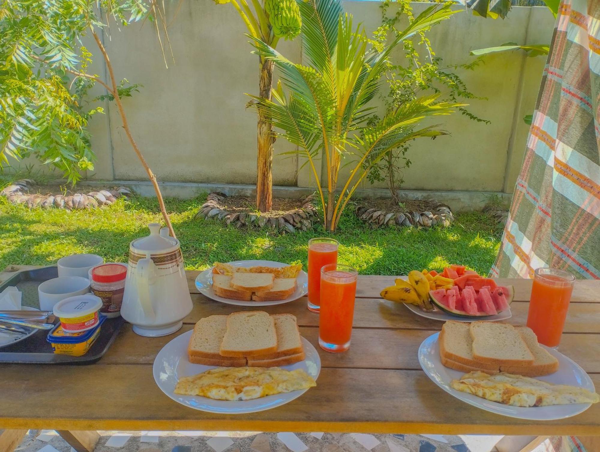 The Dream Inn Guesthouse Passikudah バッティカロア エクステリア 写真